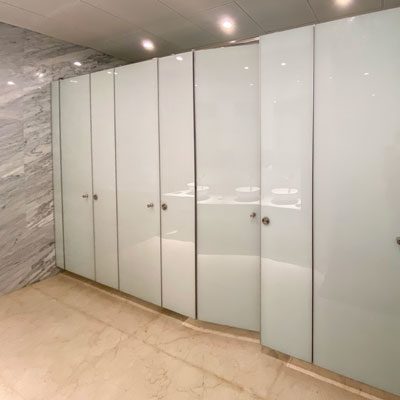 GIA Tower Toilet Partition